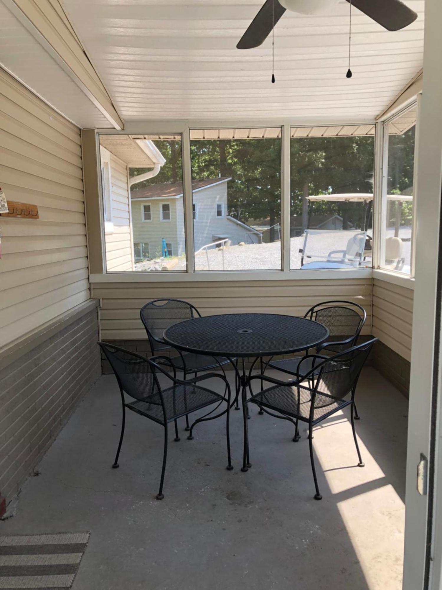 Kentucky Lake Hickory Hill Resort Benton Room photo