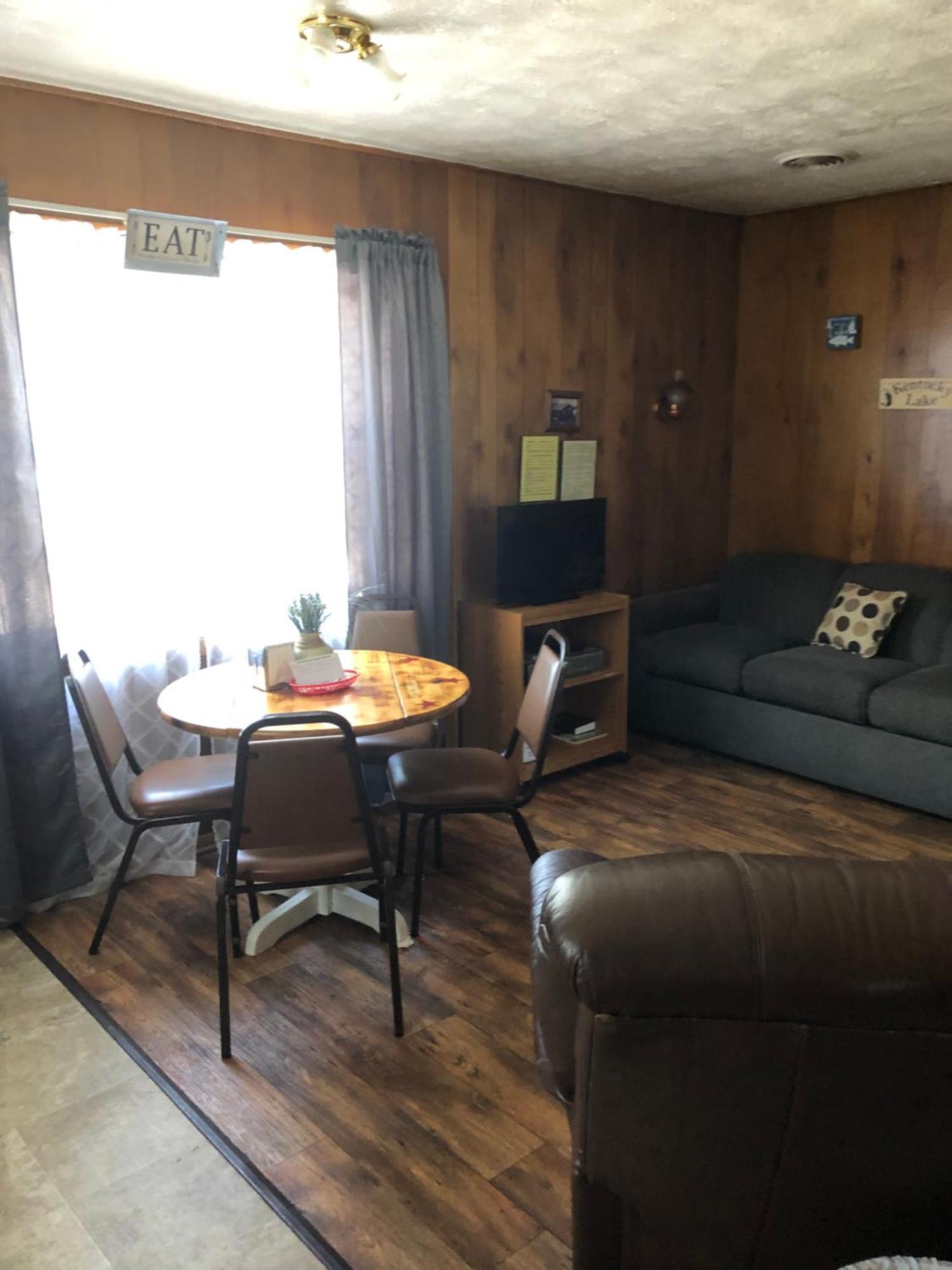 Kentucky Lake Hickory Hill Resort Benton Room photo