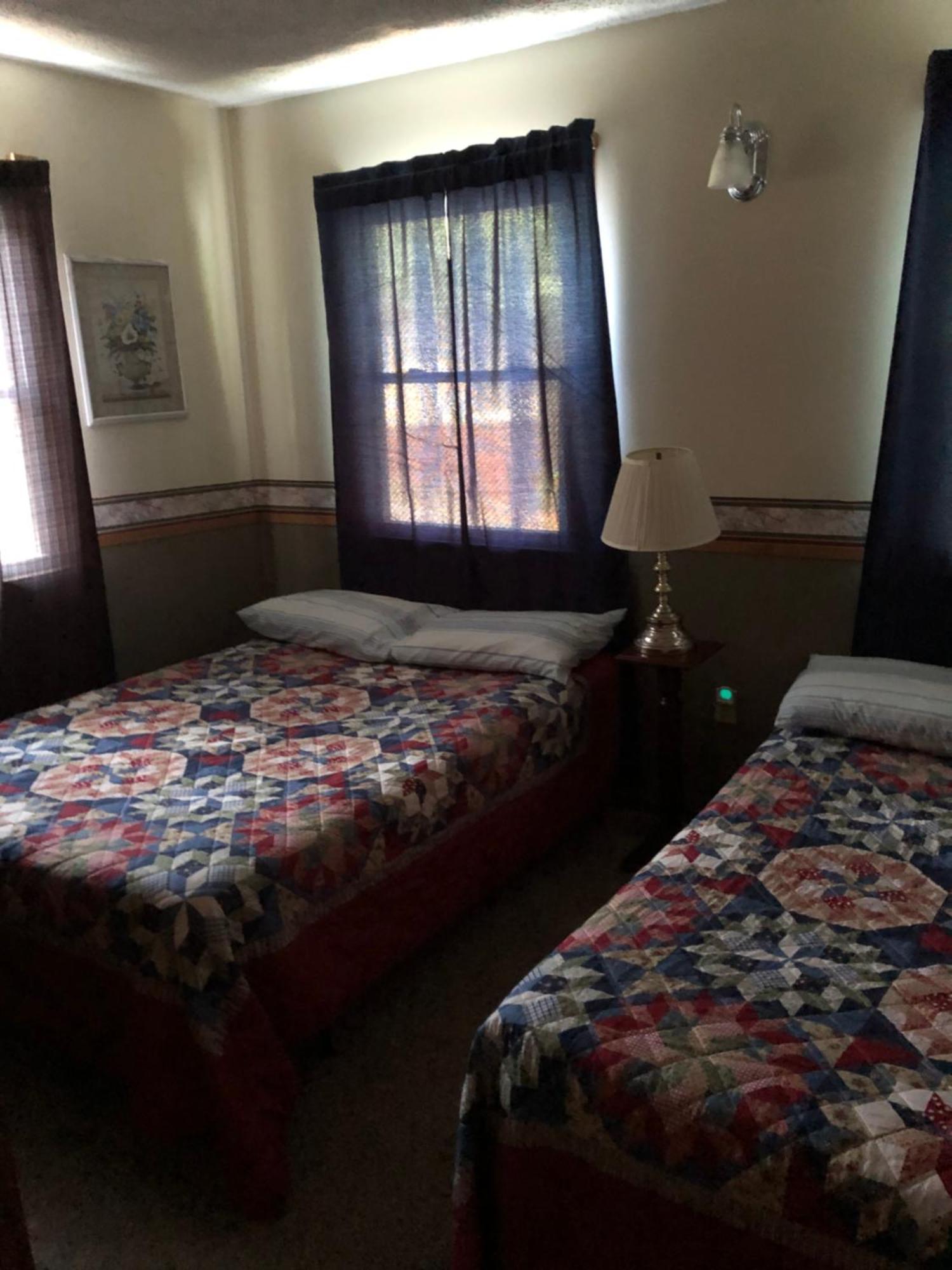 Kentucky Lake Hickory Hill Resort Benton Room photo