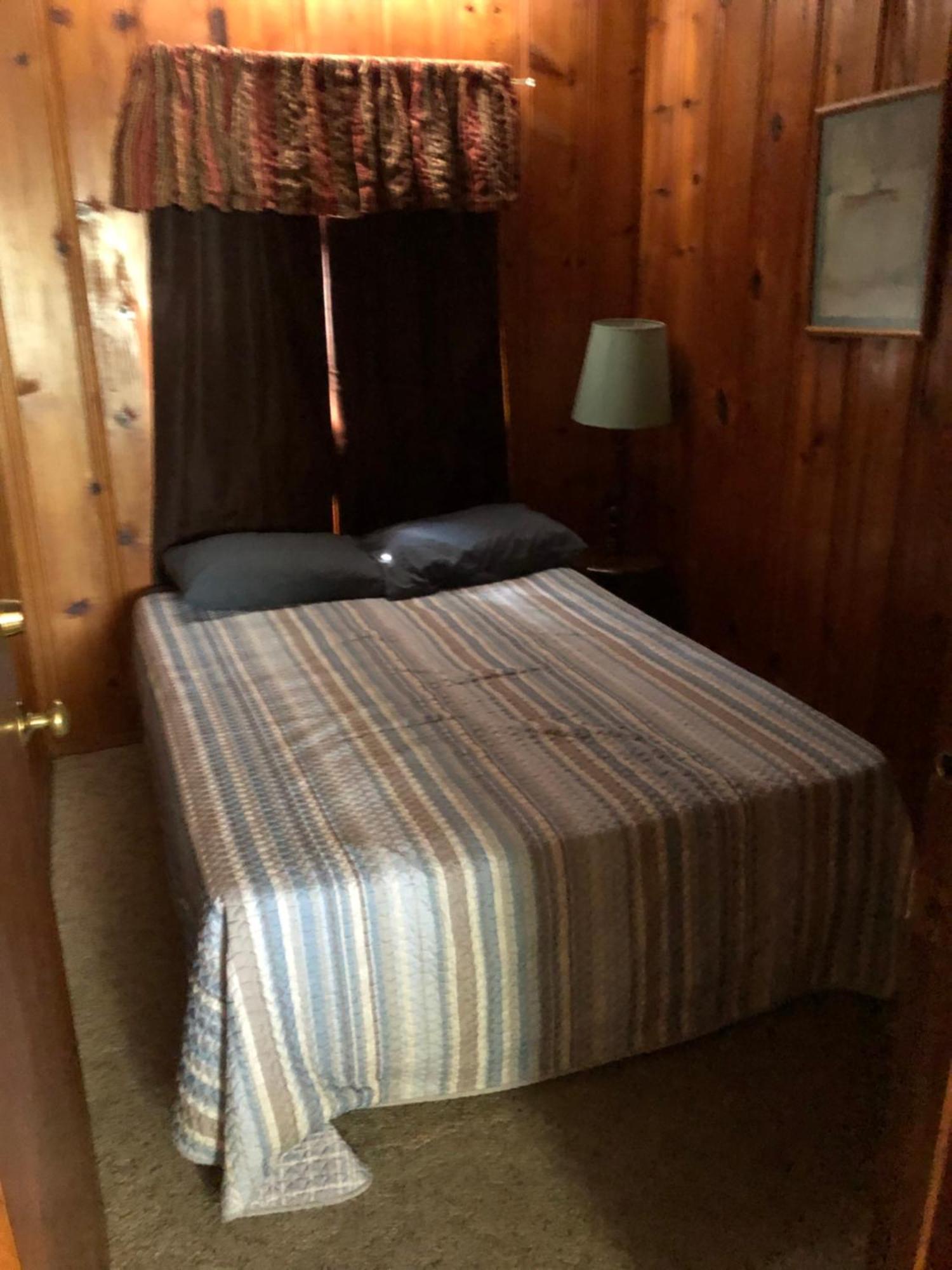 Kentucky Lake Hickory Hill Resort Benton Room photo