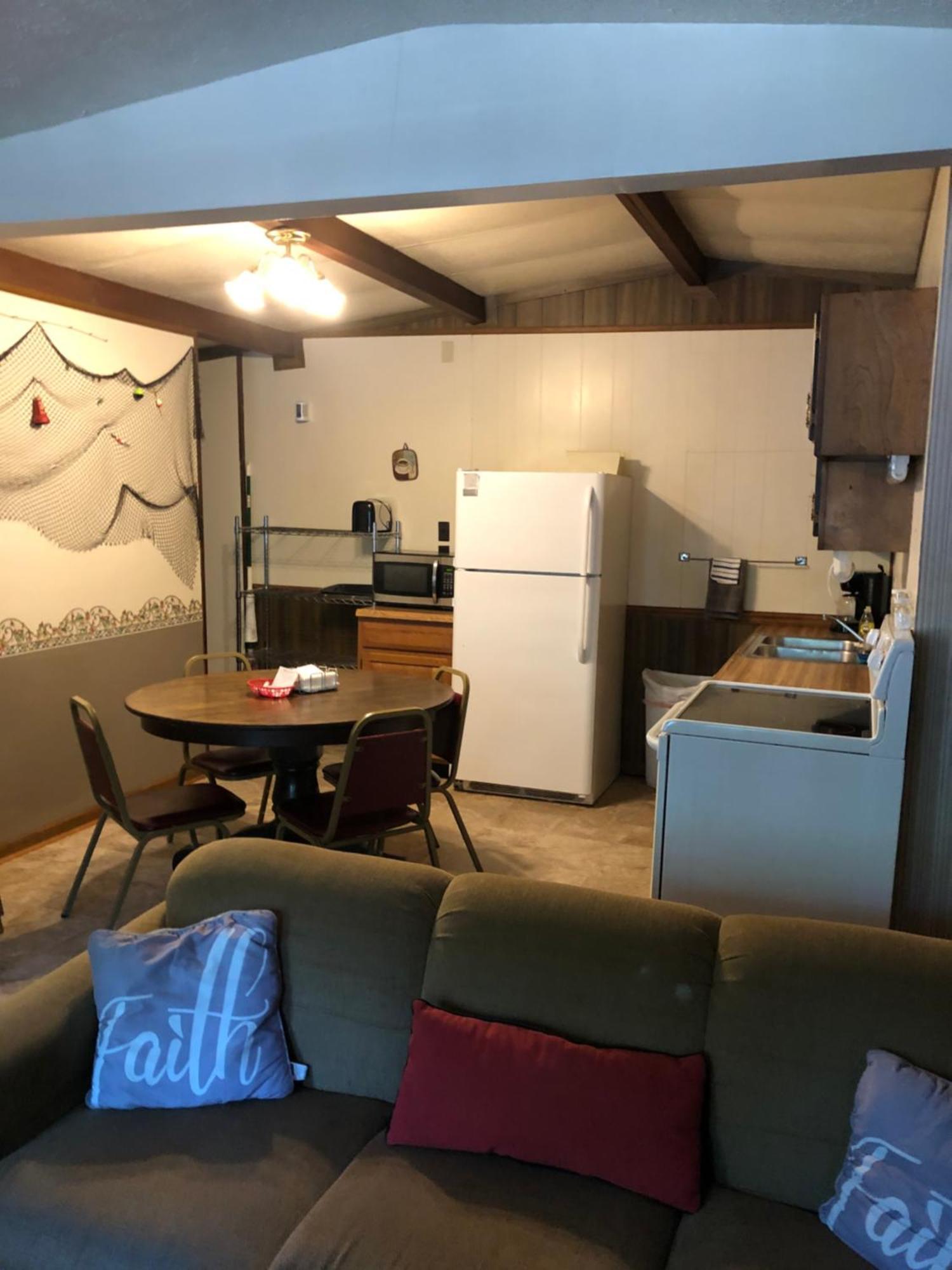 Kentucky Lake Hickory Hill Resort Benton Room photo