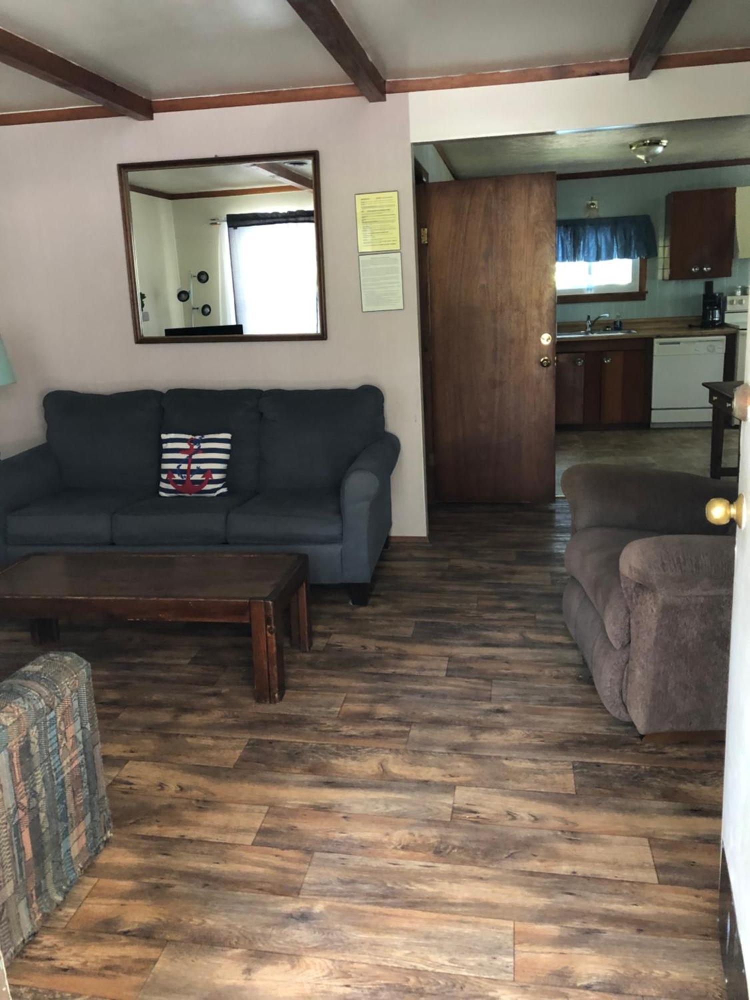 Kentucky Lake Hickory Hill Resort Benton Room photo