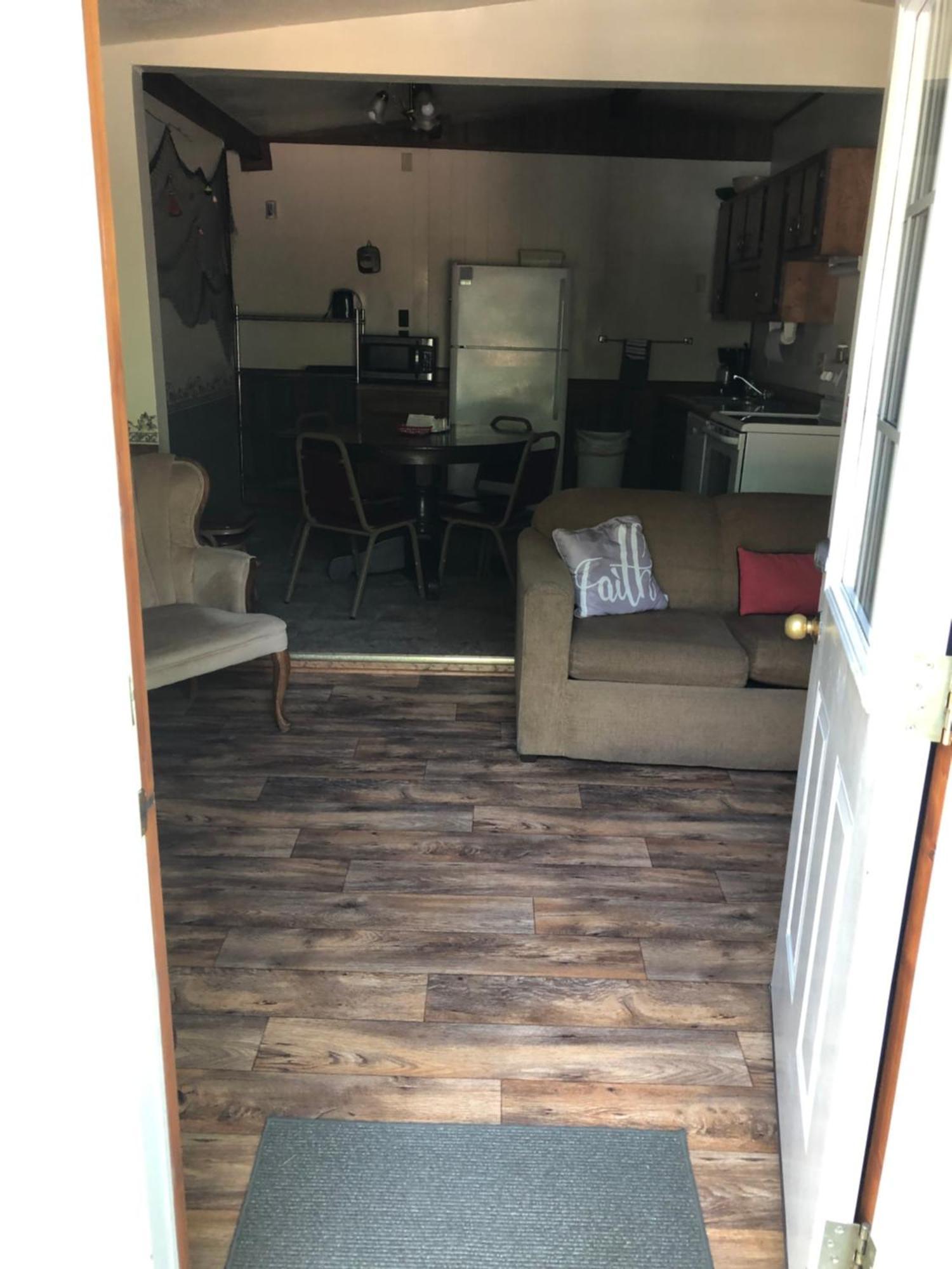 Kentucky Lake Hickory Hill Resort Benton Room photo
