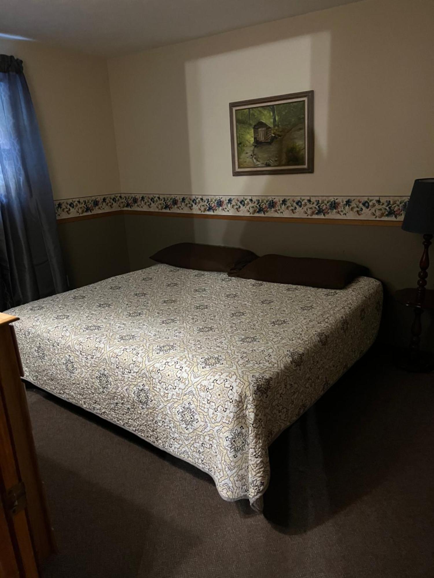 Kentucky Lake Hickory Hill Resort Benton Room photo